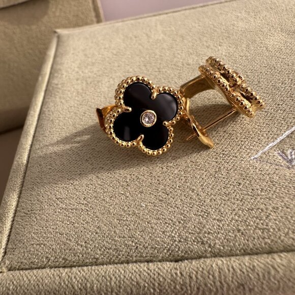 💎Van Cleef & Arpels 18k gold black earrings - Picture 2 of 9